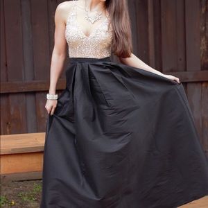 Black Sequin Maxi Party Dress with Pockets